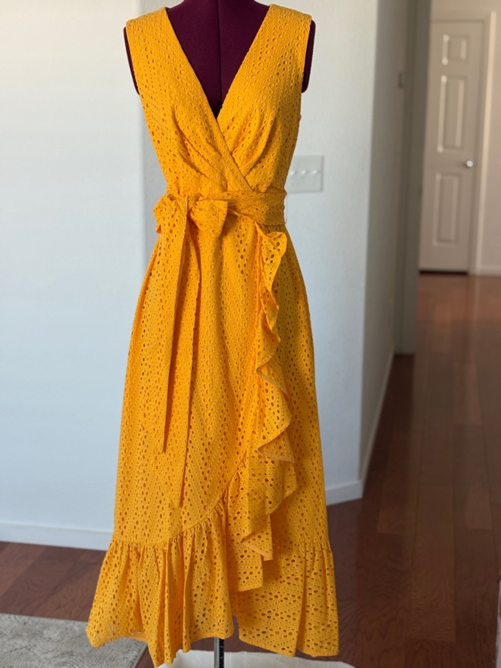 NEW with tags Sachin and Babi dress Size 2